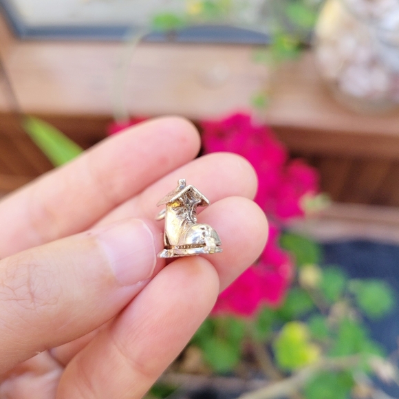 Vintage Antique Solid 925 Sterling Silver Nursery Rhyme Shoe Boot Charm - Picture 9 of 16